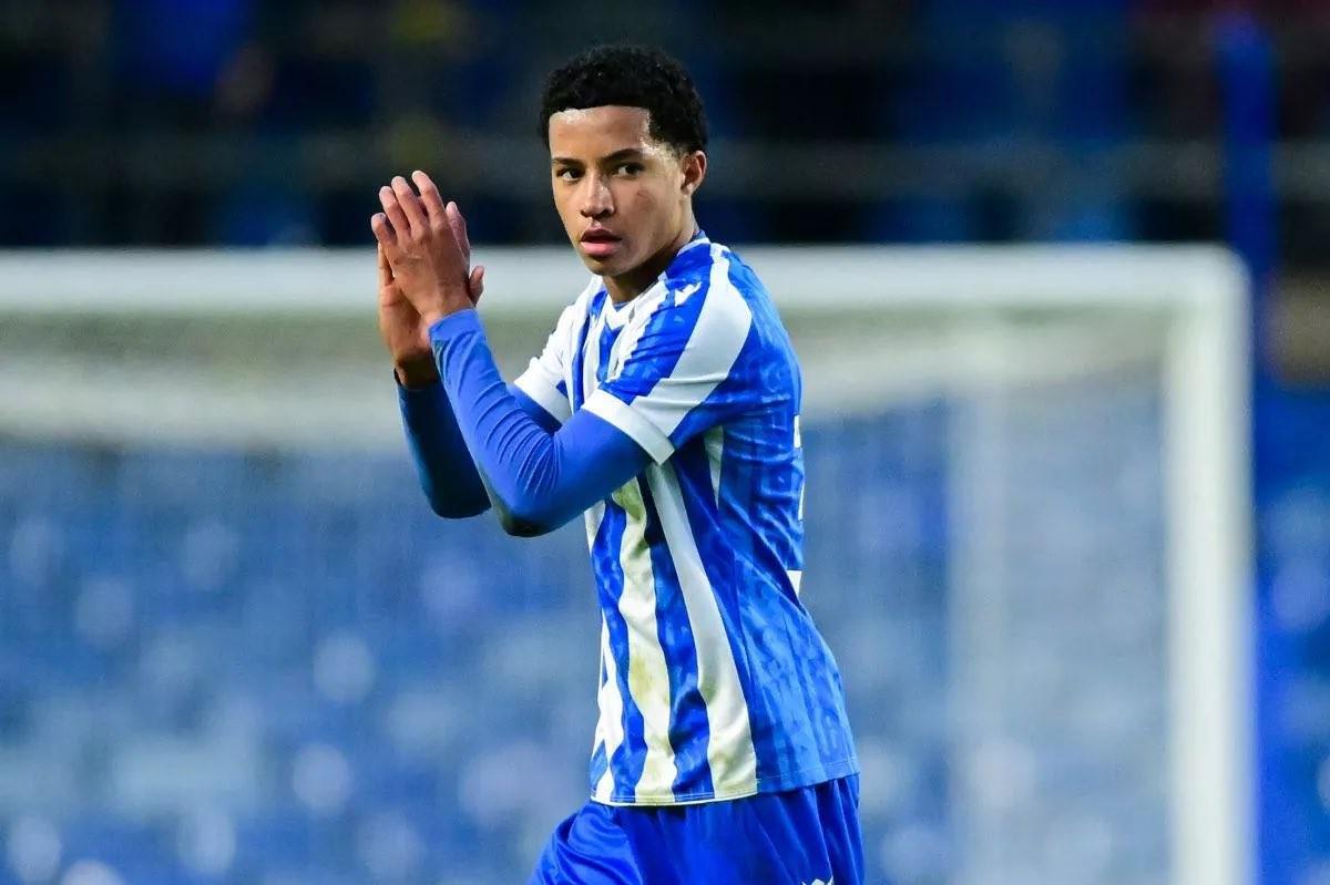 乐鱼官方入口-跟队：曼联已经开出报价求购谢周三17岁左后卫阿拉奥